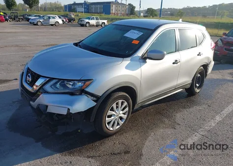 2017 Nissan Rogue S/Sv z USA, uszkodzony, nr VIN KNMAT2MV8HP510595